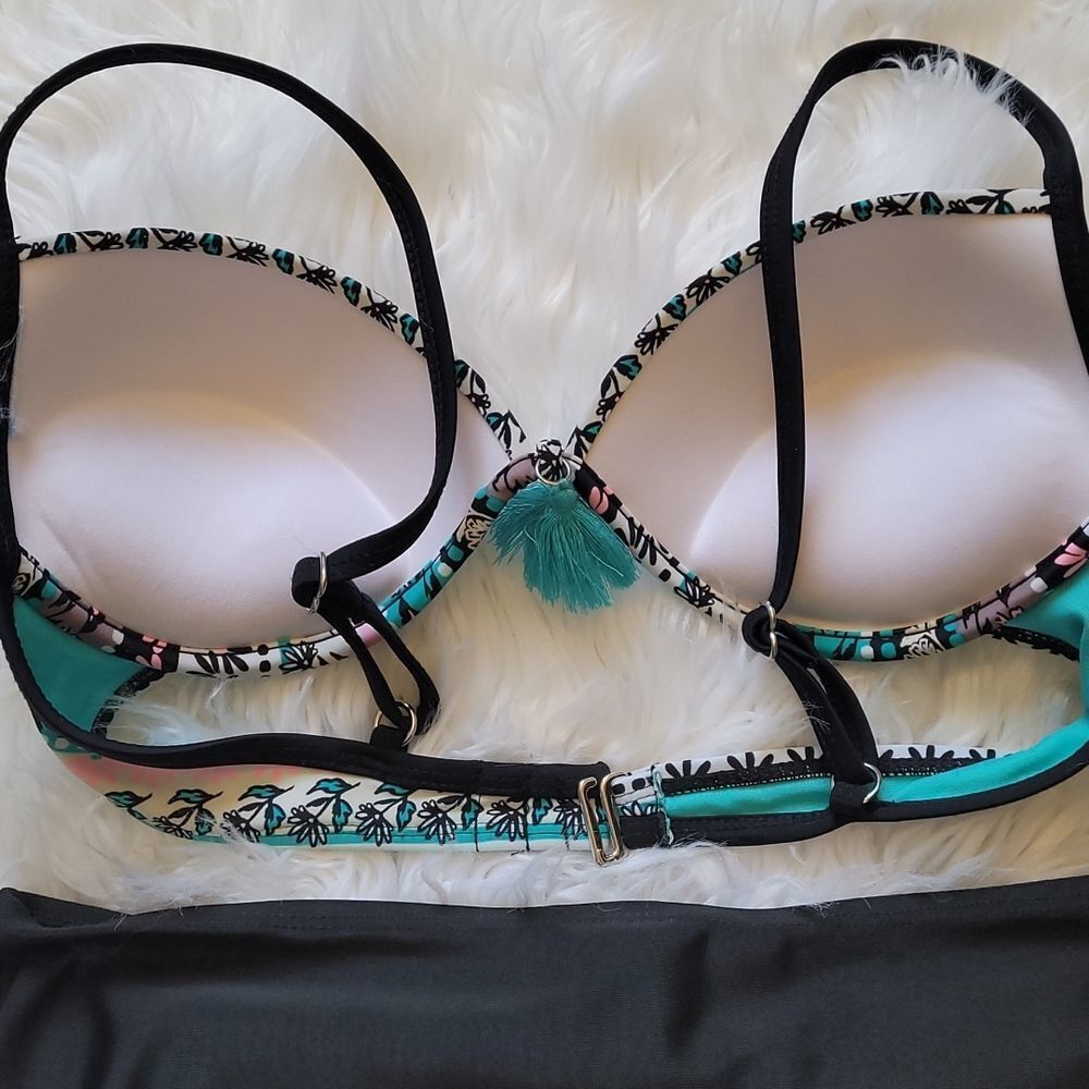 Dressfo Two pieces Swimsuit - Picture 9 of 14